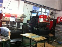 數(shù)控折彎機